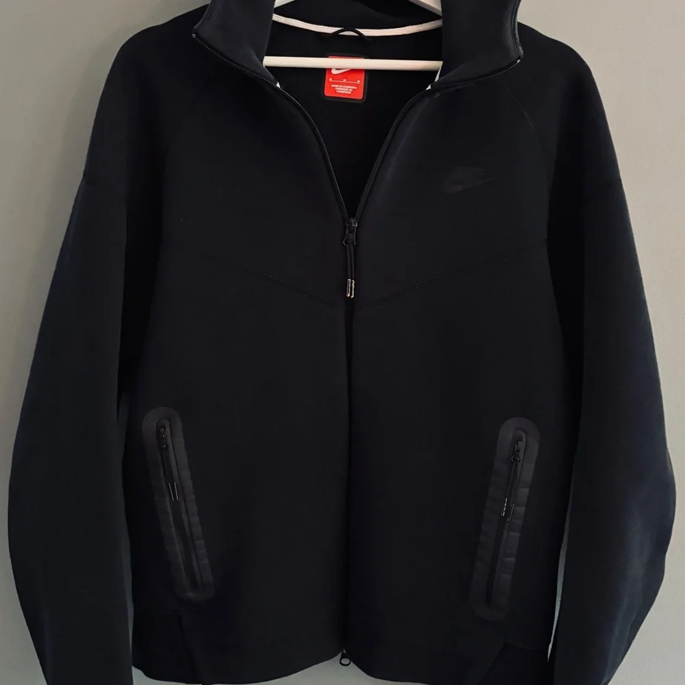 Nike Tech Black Full-Zip Performance Jacket with Stand Collar